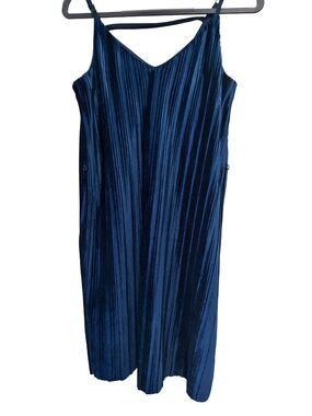 Elegant Navy Blue Velvet Pleated Dress – Size S